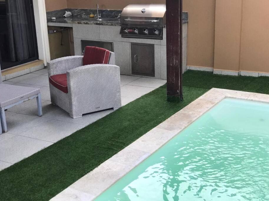 Luxurious 3 Bedroom House In Gold Coast Palm Beach Kültér fotó